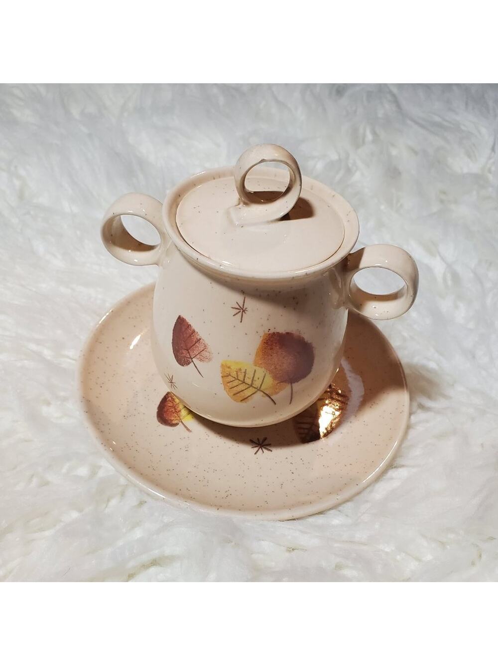 Vernon's Sherwood Sugar Bowl & Saucer Set